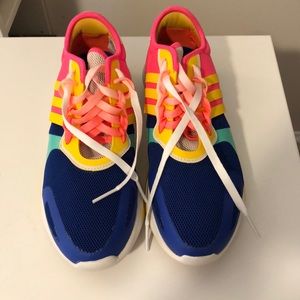 Stella sport brand new size 10 Yvori sneakers